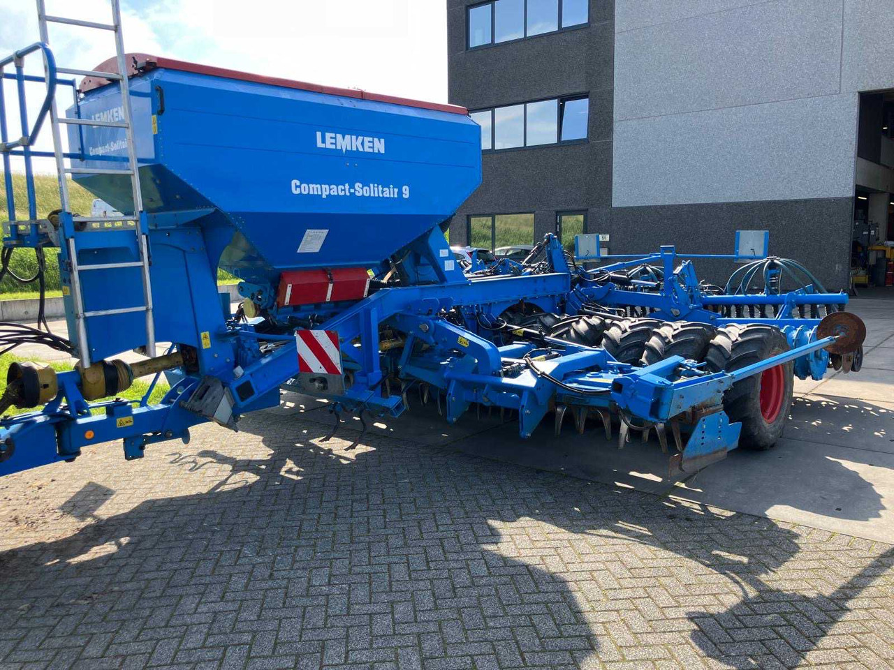 Lemken Compact Solitair 9/600KK - Precision sowing machine: picture 1 Lemken Compact Solitair 9/600KK - Precision sowing machine: picture 1