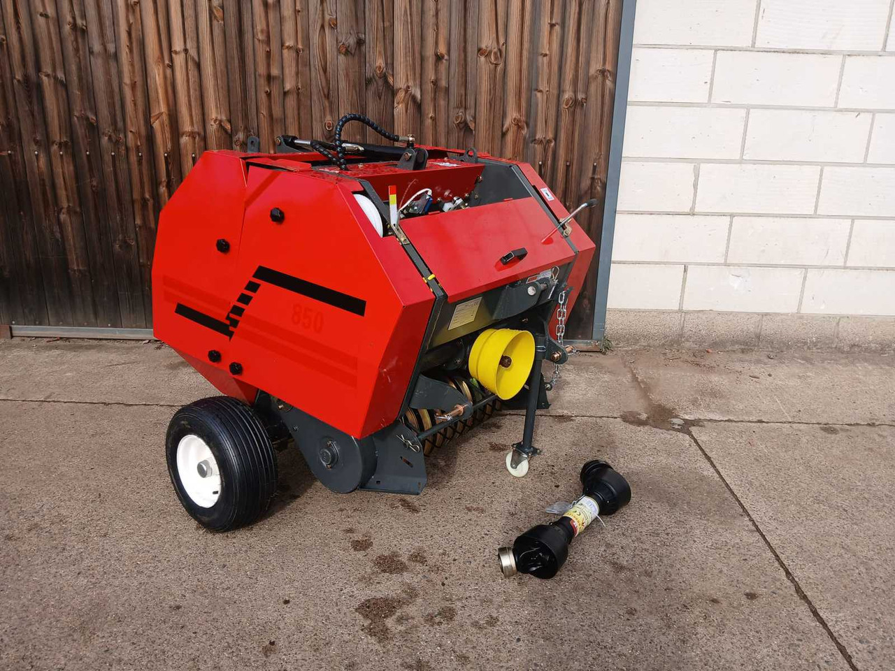 MRBO850 - Round baler: picture 2 MRBO850 - Round baler: picture 2