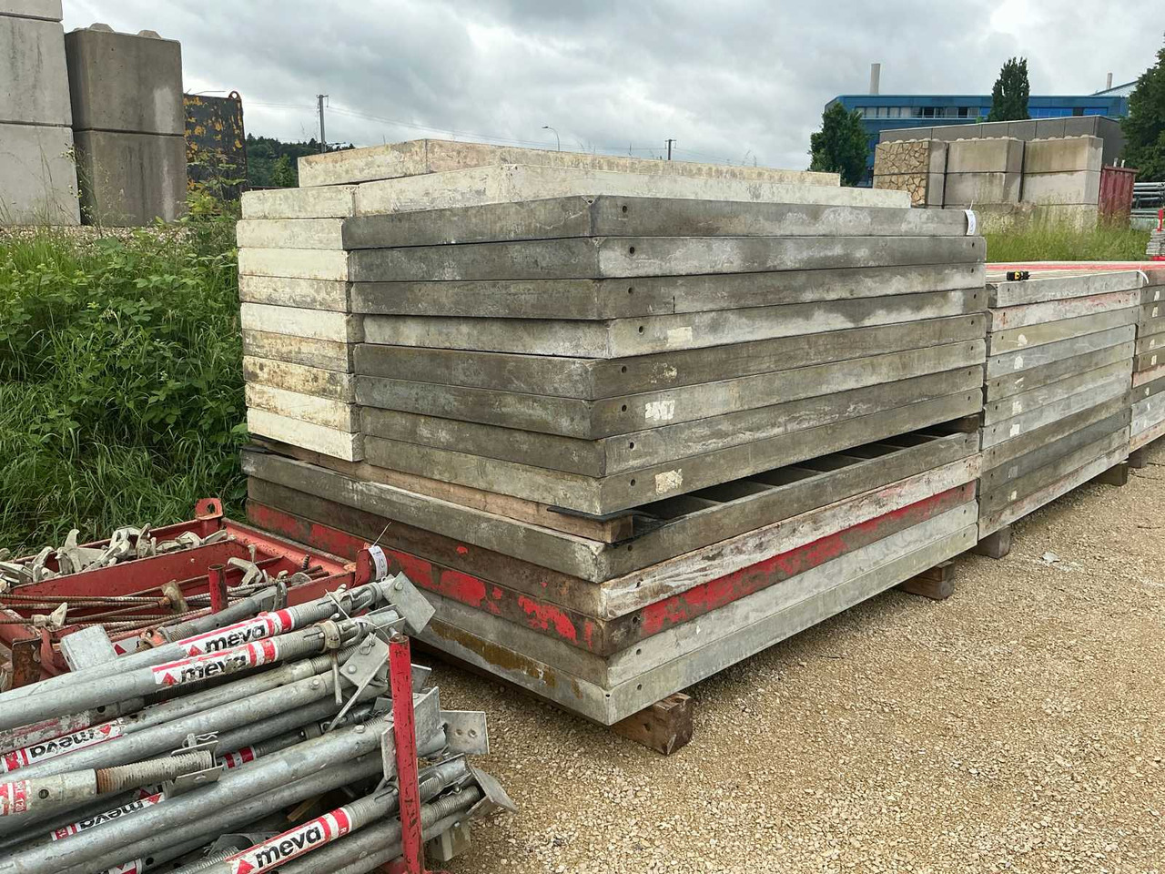 Meva - Concrete equipment: picture 2 Meva - Concrete equipment: picture 2