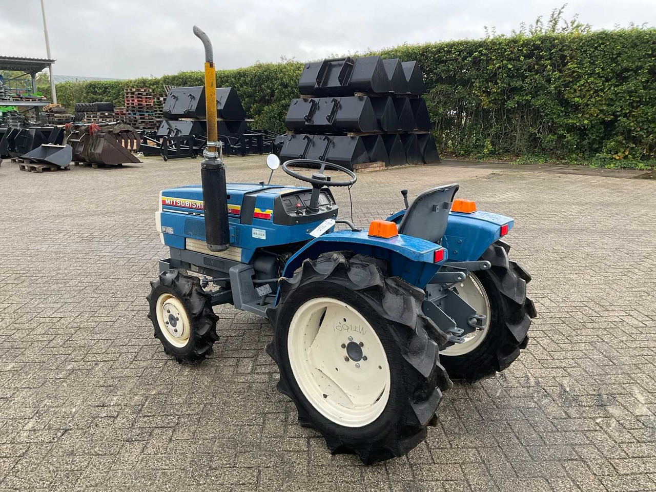 Mitsubishi MT1601D - Compact tractor: picture 2 Mitsubishi MT1601D - Compact tractor: picture 2