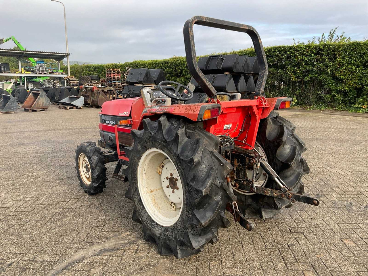 Mitsubishi MT331 - Compact tractor: picture 2 Mitsubishi MT331 - Compact tractor: picture 2