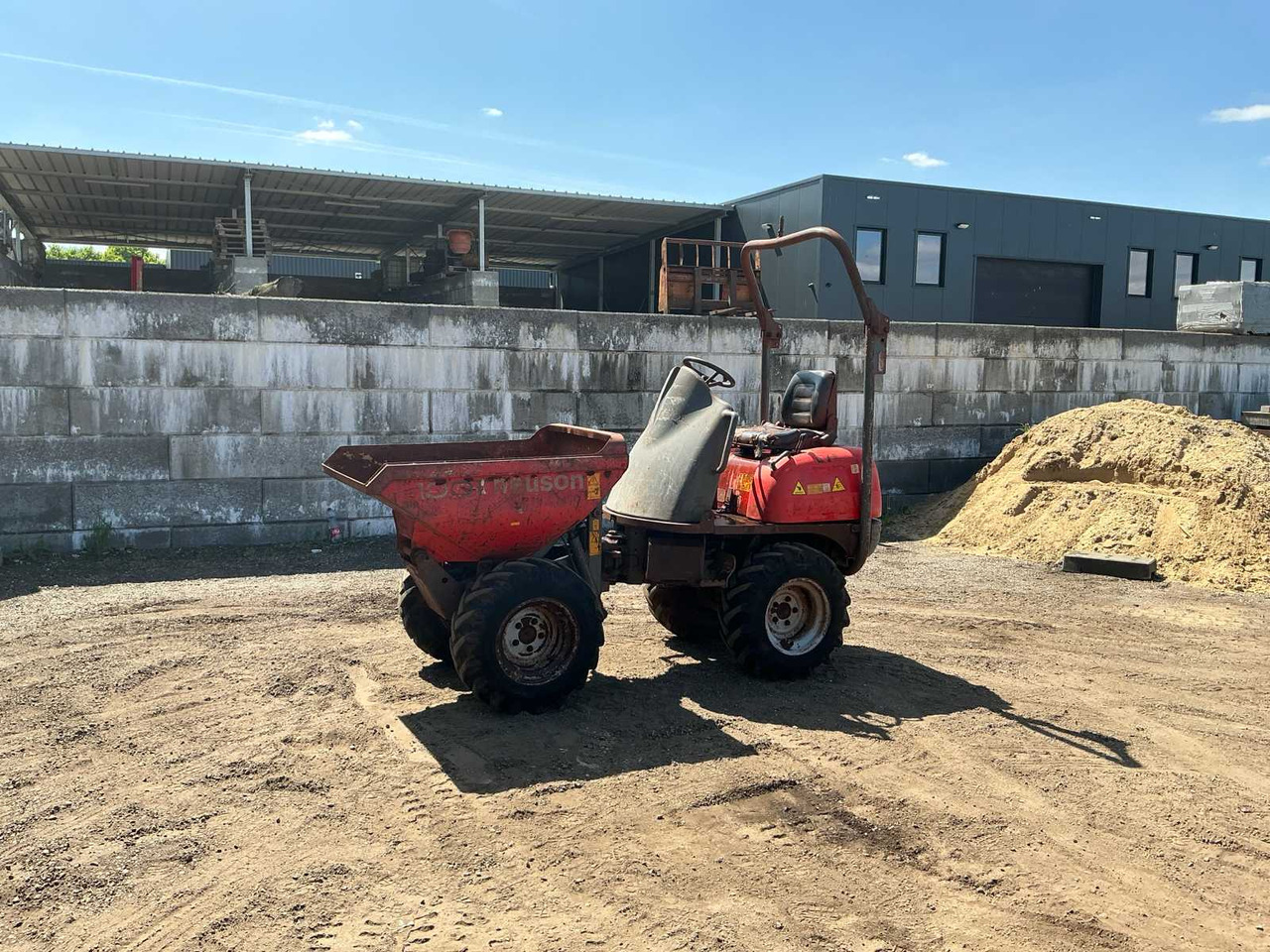 Neuson J001 - Dumper: picture 1 Neuson J001 - Dumper: picture 1