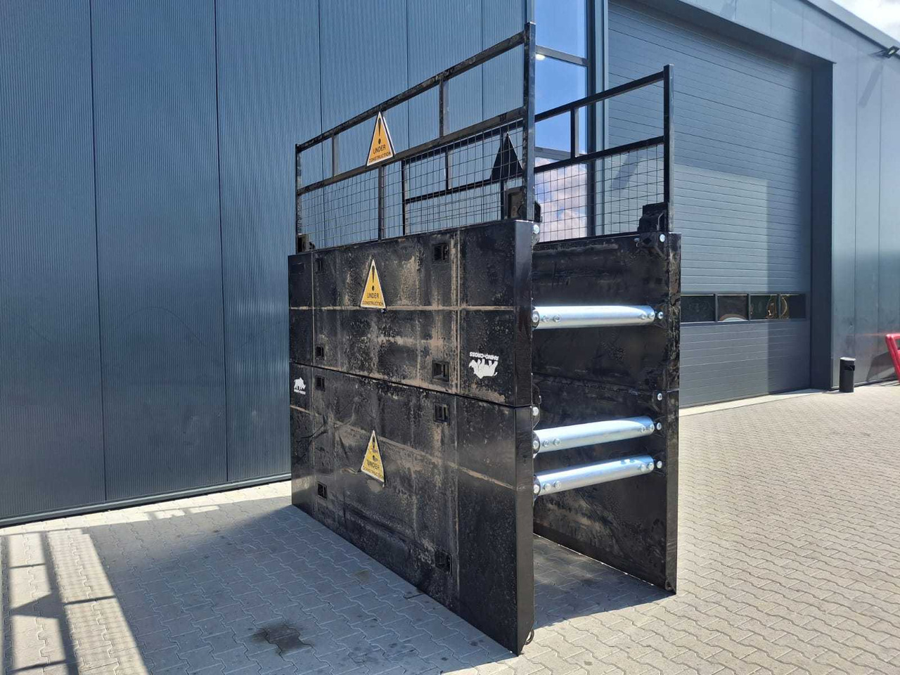 Rhino-Cross Trench Shield 300x220x50cm - Other machinery: picture 3 Rhino-Cross Trench Shield 300x220x50cm - Other machinery: picture 3