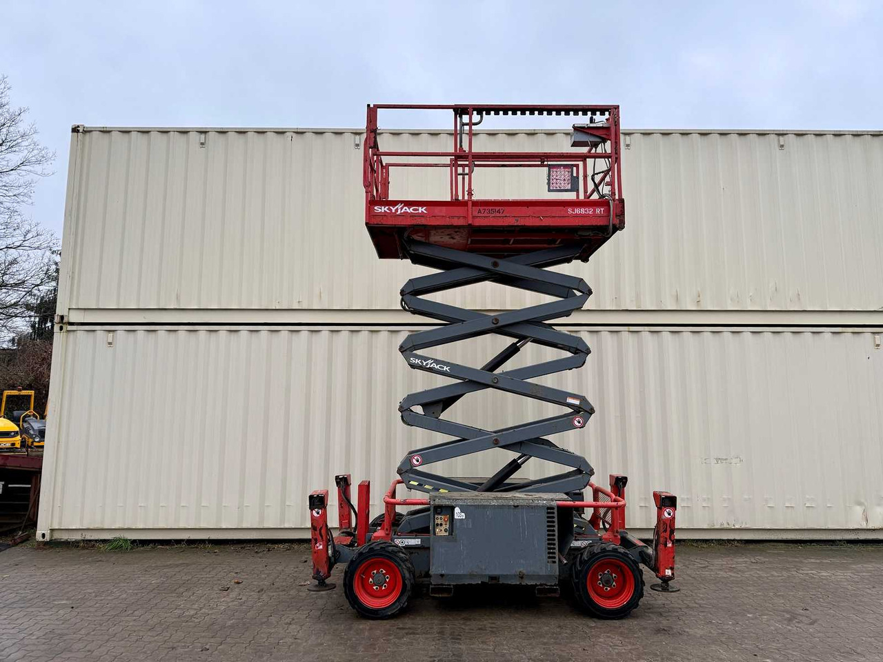 SKYJACK - SJ6832RT - 4X4 - DIESEL - 11.8 METERS - 2016 - AERIAL WORK PLATFORM - Aerial platform: picture 1 SKYJACK - SJ6832RT - 4X4 - DIESEL - 11.8 METERS - 2016 - AERIAL WORK PLATFORM - Aerial platform: picture 1