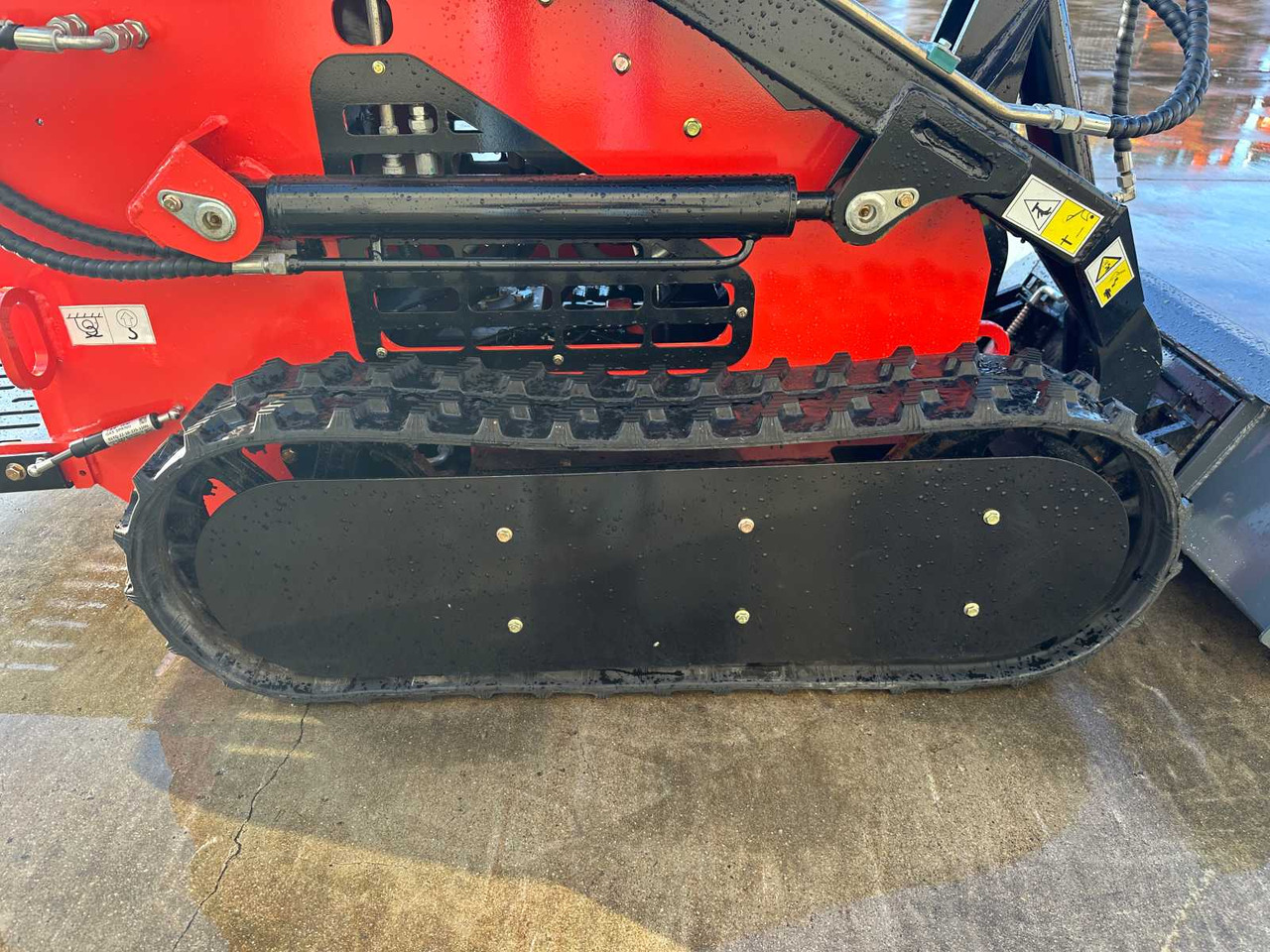 Skid steer loader SMACH SH380: picture 22