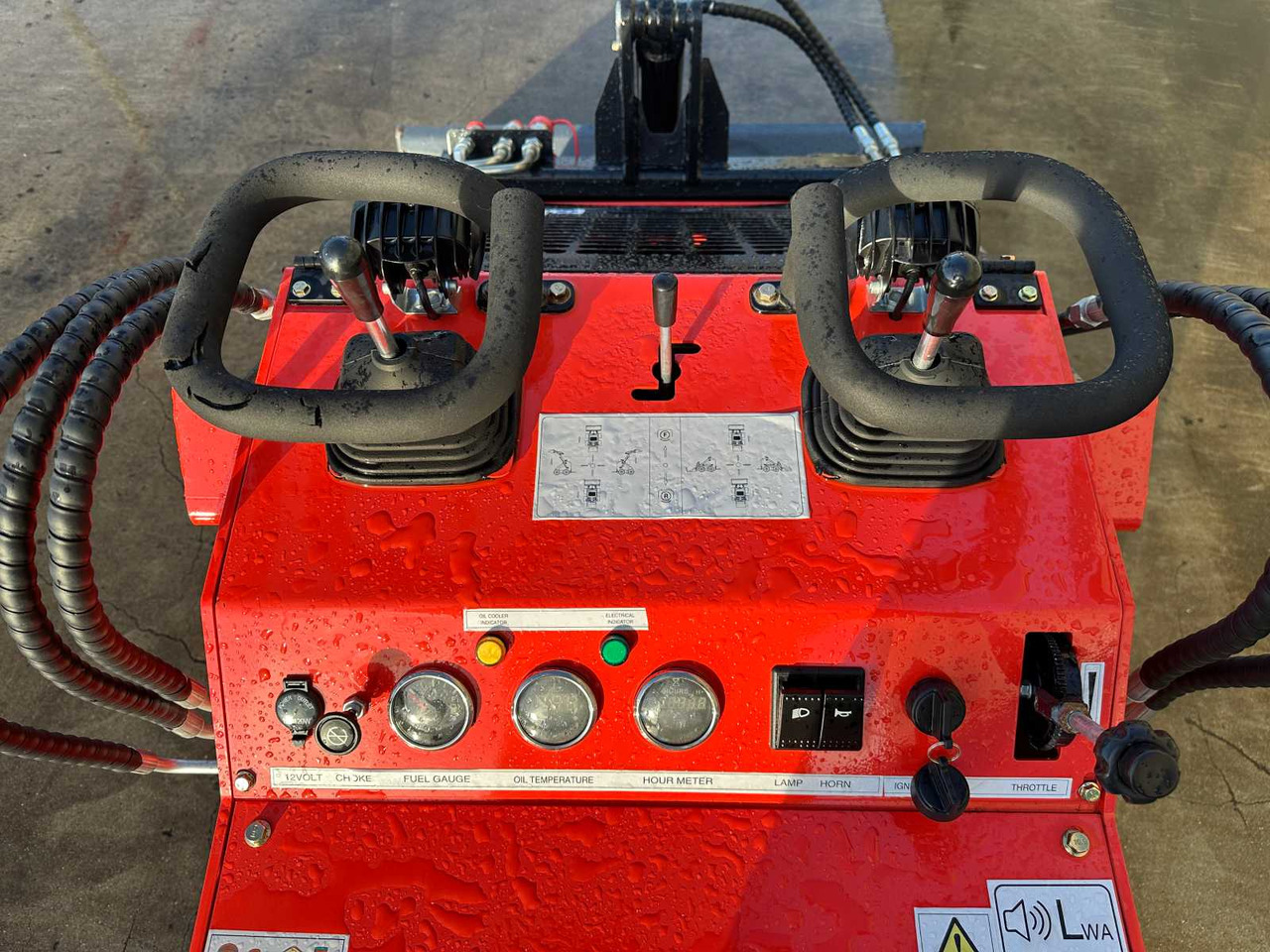Skid steer loader SMACH SH380: picture 17