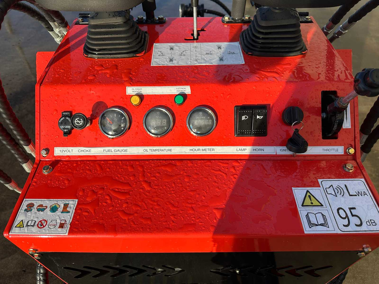 Skid steer loader SMACH SH380: picture 19