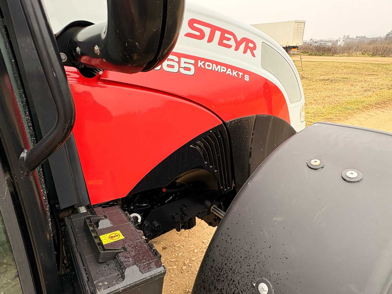 Farm tractor STEYR 4065 S - COMPACT ALL-WHEEL DRIVE TRACTOR (2022): picture 25