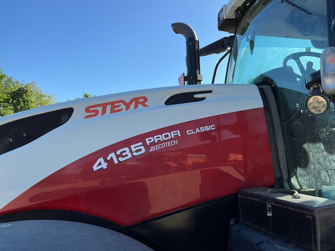 Farm tractor Steyr PROFI4135: picture 16