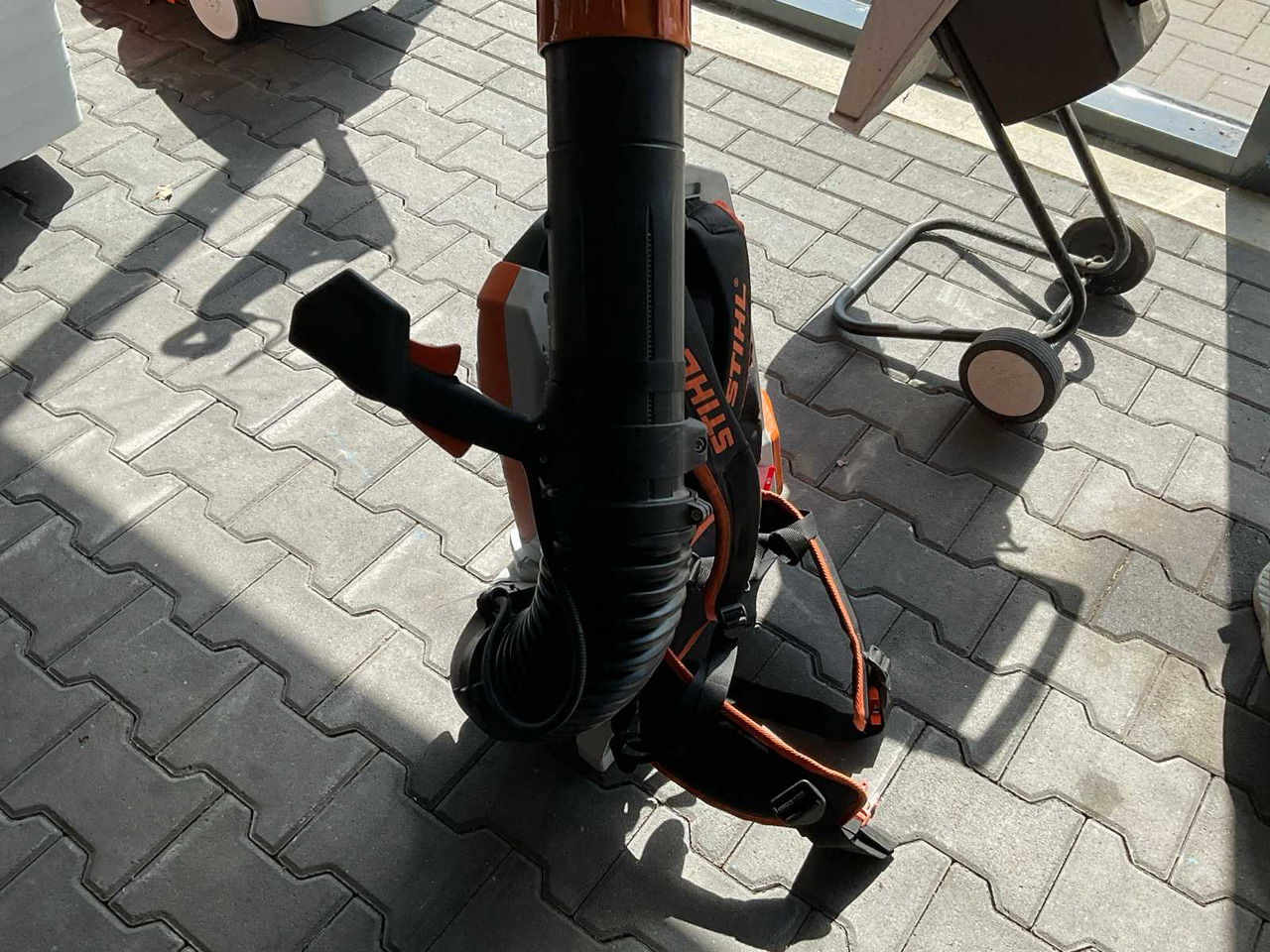Stihl BGA 300 - Garden equipment: picture 5 Stihl BGA 300 - Garden equipment: picture 5