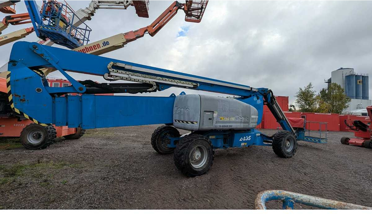 Terex Z135 - Aerial platform: picture 3 Terex Z135 - Aerial platform: picture 3