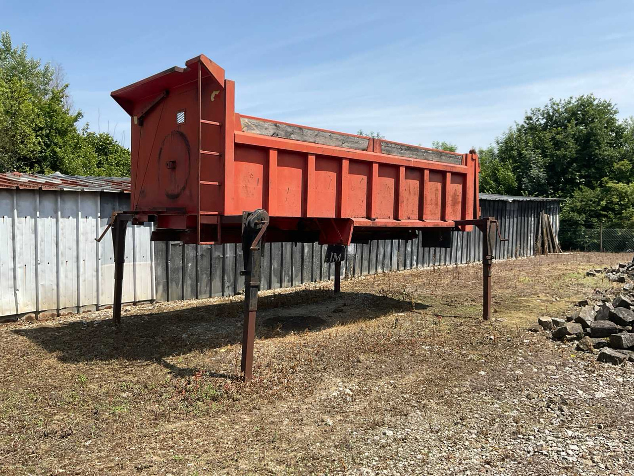 Tipping system - Farm tipping trailer/ Dumper: picture 2 Tipping system - Farm tipping trailer/ Dumper: picture 2