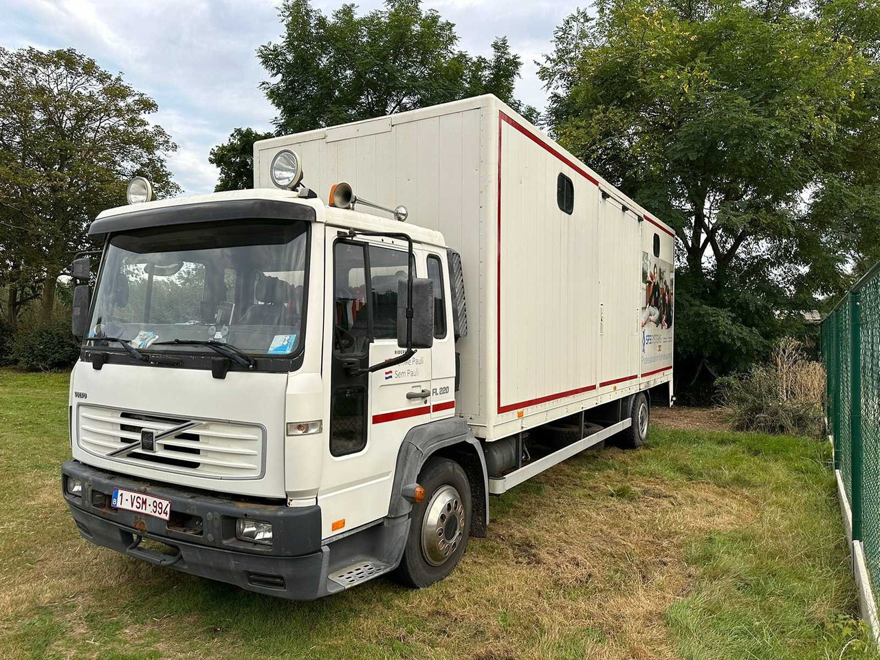 2002 VOLVO FL220 FL6H42R HORSE TRUCK - Trailer: picture 5 2002 VOLVO FL220 FL6H42R HORSE TRUCK - Trailer: picture 5
