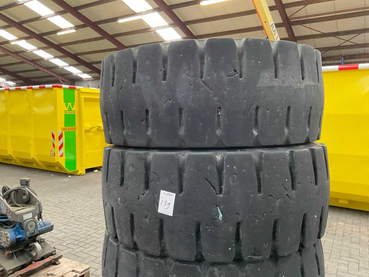 Trelleborg EMR1050 Grondverzet - Wheels and tires for Farm tractor: picture 3 Trelleborg EMR1050 Grondverzet - Wheels and tires for Farm tractor: picture 3