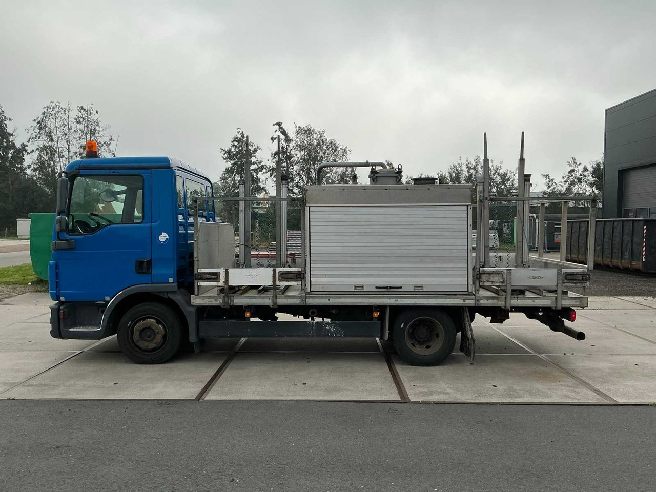 MAN TGL TRUCK WITH BODY - Truck: picture 5 MAN TGL TRUCK WITH BODY - Truck: picture 5