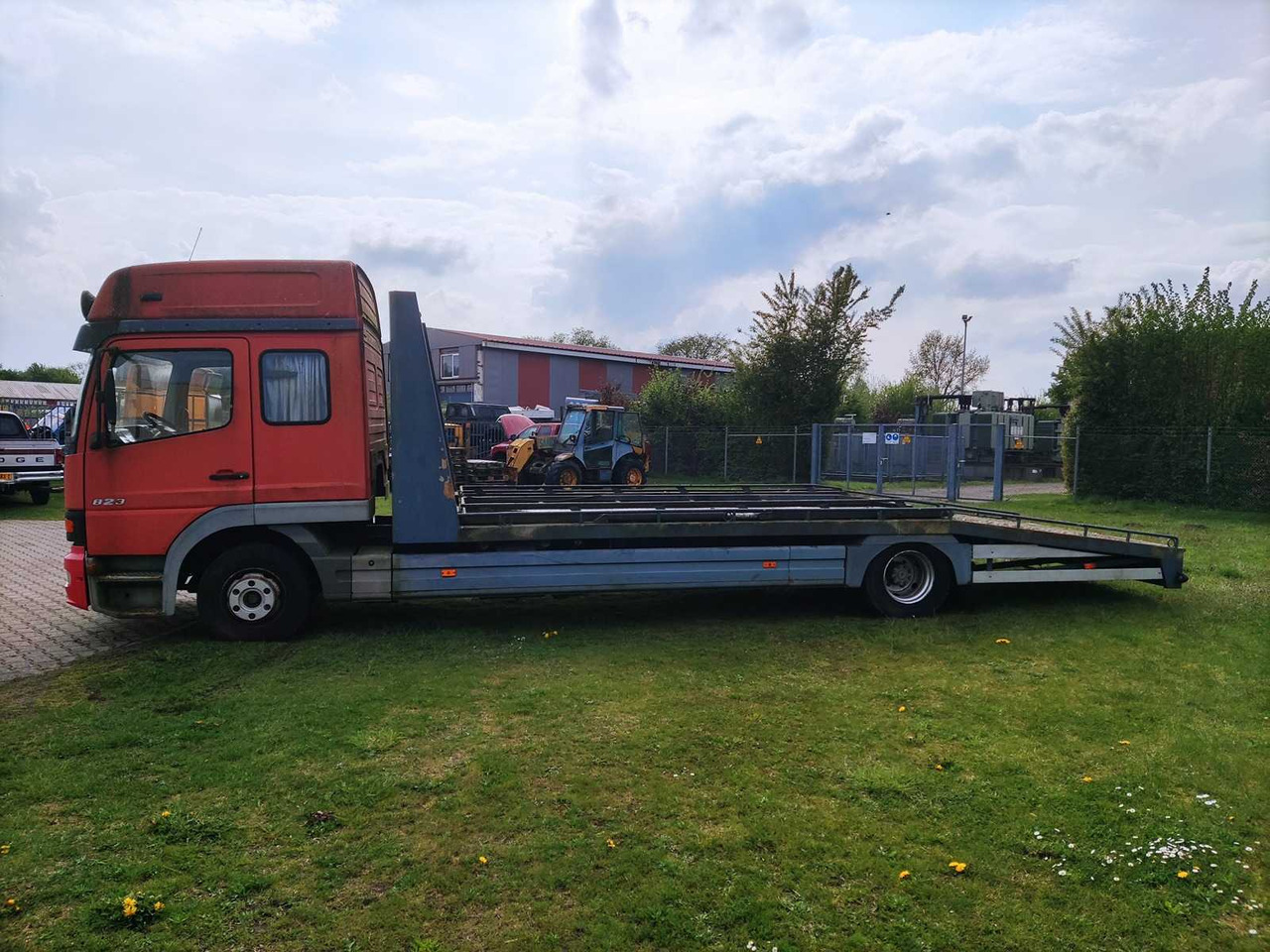 MERCEDES-BENZ - 1999 - TRUCK - Truck: picture 2 MERCEDES-BENZ - 1999 - TRUCK - Truck: picture 2