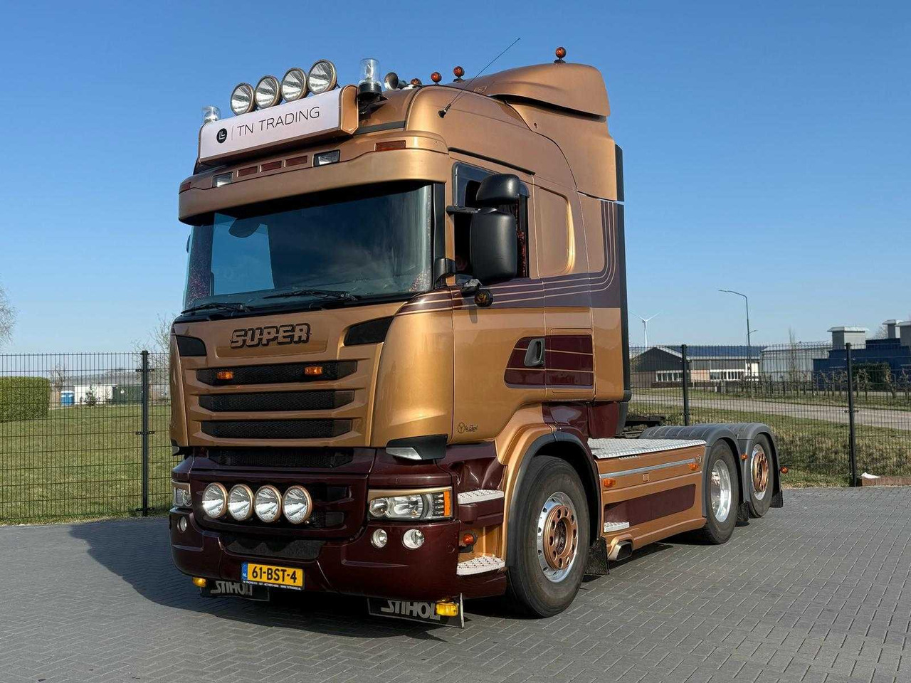 SCANIA - 2013 - R730 - 61-BST-4 - V8, SHOW TRUCK FULL AIR, RETARDER, HYDRAULICS, BOOGIE, ALU WHEELS, LEATHER - Truck: picture 1 SCANIA - 2013 - R730 - 61-BST-4 - V8, SHOW TRUCK FULL AIR, RETARDER, HYDRAULICS, BOOGIE, ALU WHEELS, LEATHER - Truck: picture 1