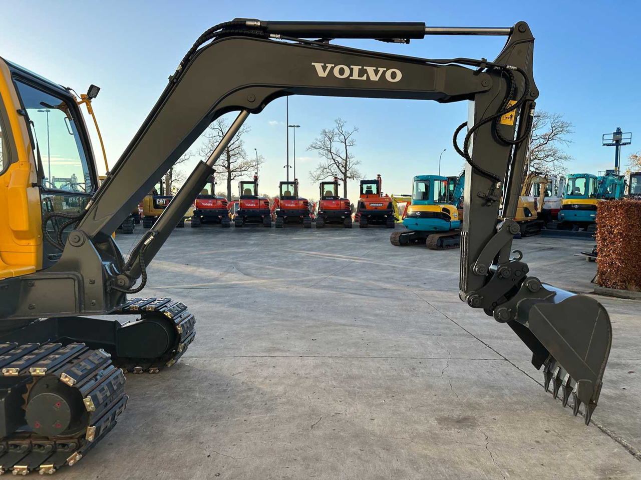 Excavator VOLVO - 2012 - EC55B - MIDI EXCAVATOR: picture 14