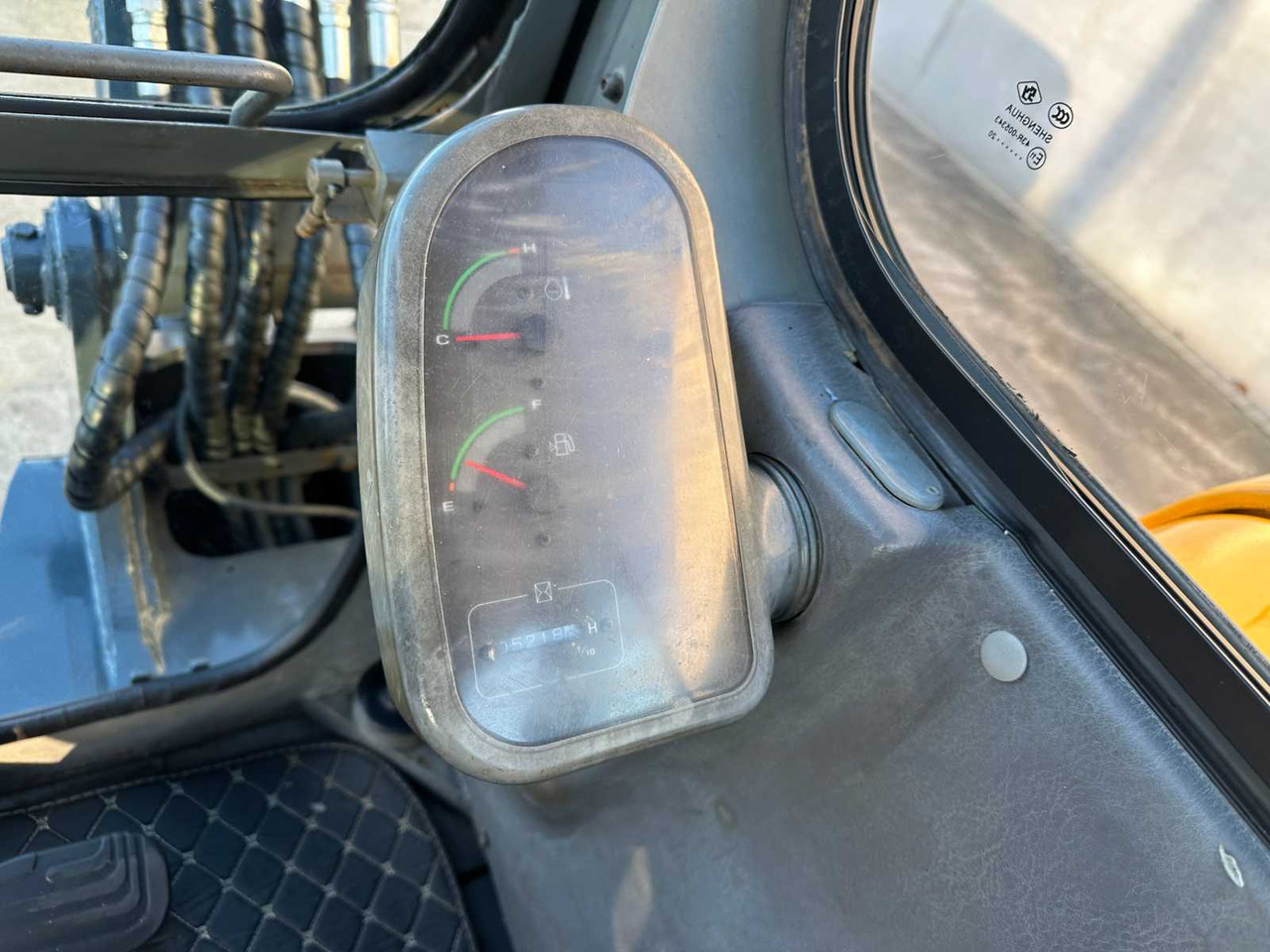 Excavator VOLVO - 2012 - EC55B - MIDI EXCAVATOR: picture 34