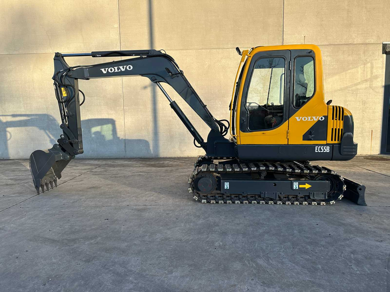 Excavator VOLVO - 2012 - EC55B - MIDI EXCAVATOR: picture 7