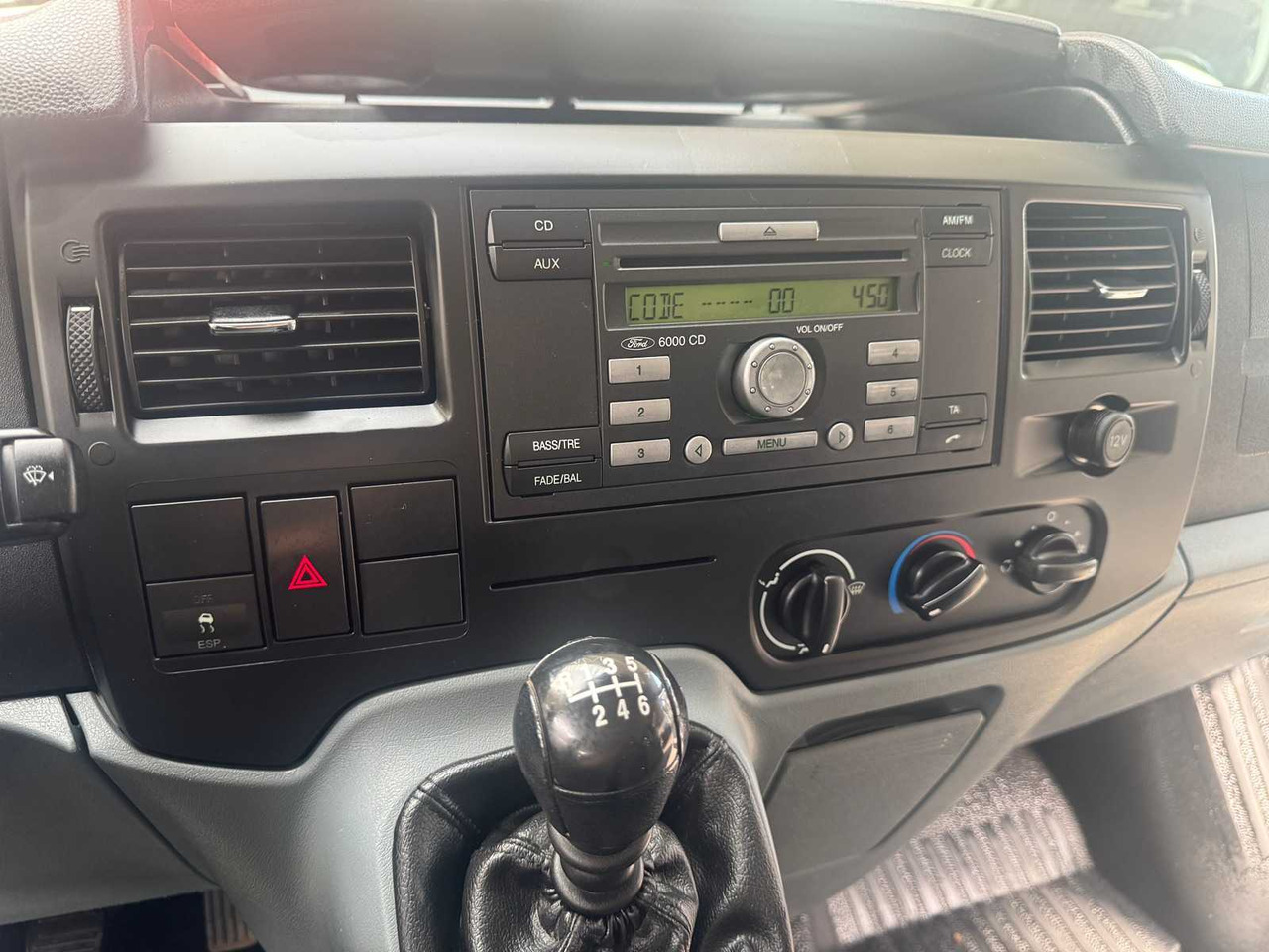 Van 2009 FORD TRANSIT DOUBLE CAB !! 79,000KM!!: picture 20 Van 2009 FORD TRANSIT DOUBLE CAB !! 79,000KM!!: picture 20