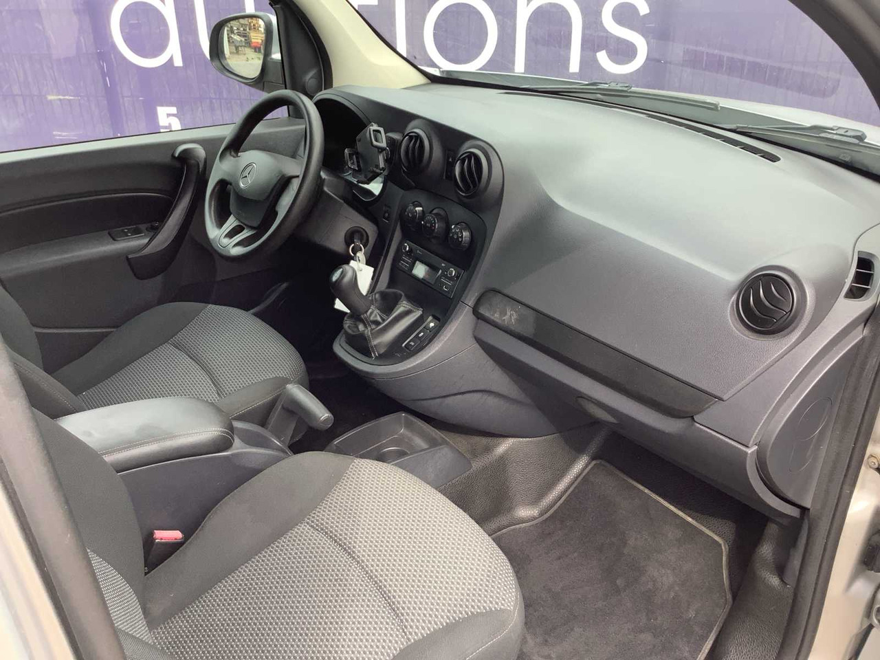 2014 - MERCEDES-BENZ - CITAN - 109 CDI BLUEEFF. - COMPANY CAR - Van: picture 5 2014 - MERCEDES-BENZ - CITAN - 109 CDI BLUEEFF. - COMPANY CAR - Van: picture 5