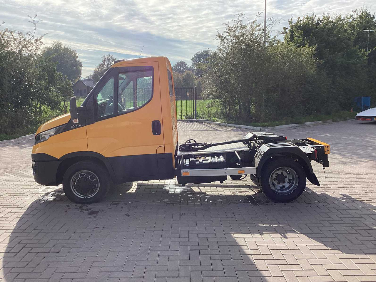 2016 IVECO DAILY BE TRACTOR 8.4 TONNE COMMERCIAL VEHICLE - Van: picture 4 2016 IVECO DAILY BE TRACTOR 8.4 TONNE COMMERCIAL VEHICLE - Van: picture 4