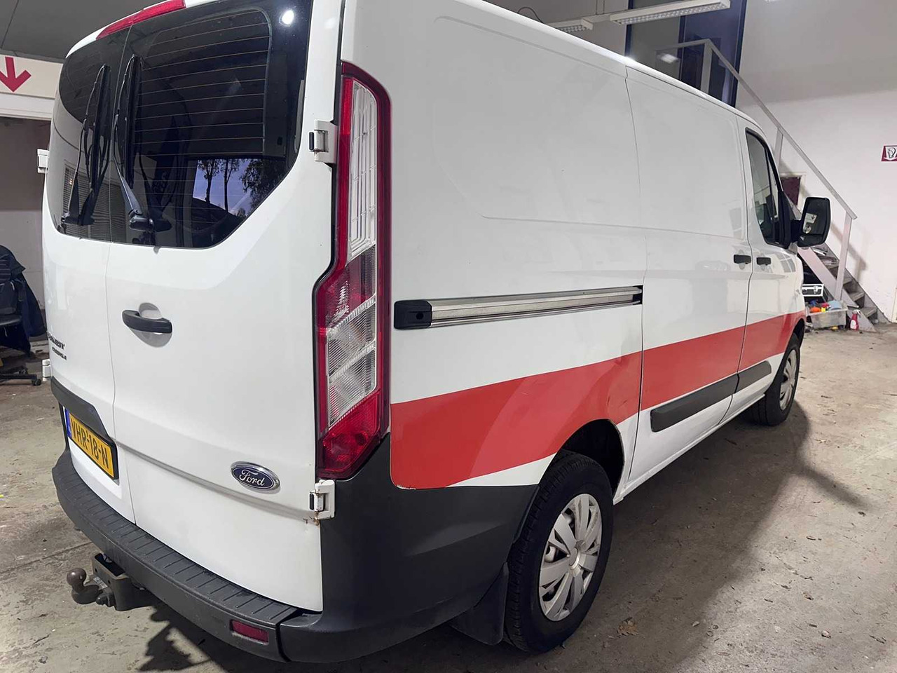 FORD - TRANSIT - 310 2.0 TDCI L2H2 TR - VFR-18-N - Van: picture 5 FORD - TRANSIT - 310 2.0 TDCI L2H2 TR - VFR-18-N - Van: picture 5