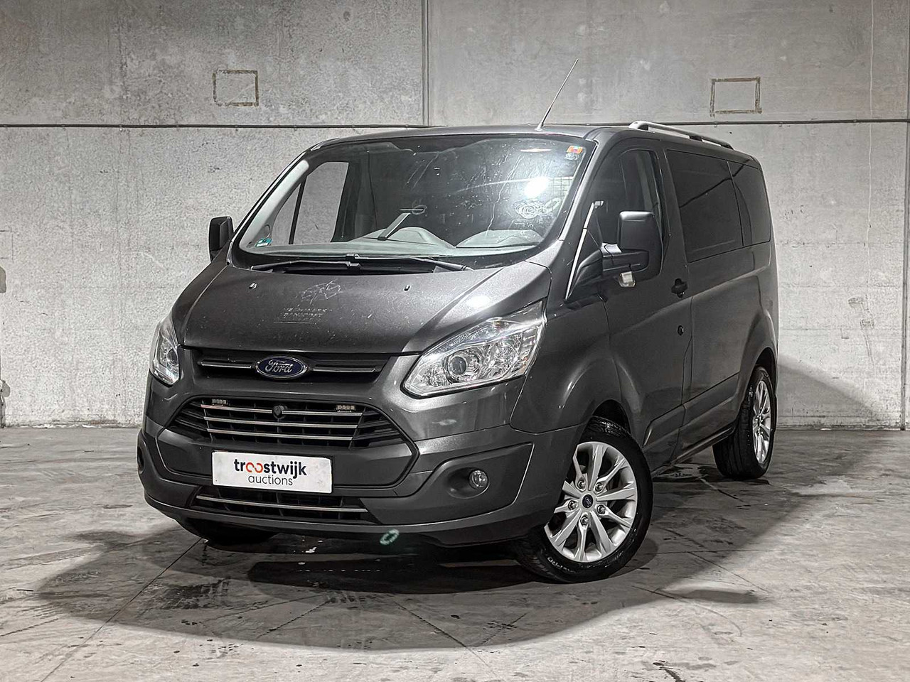 FORD TRANSIT CUSTOM 290 2.2 TDCI LIMITED DC 125HP 2016 COMMERCIAL VEHICLE, VV-115-R - Van: picture 2 FORD TRANSIT CUSTOM 290 2.2 TDCI LIMITED DC 125HP 2016 COMMERCIAL VEHICLE, VV-115-R - Van: picture 2