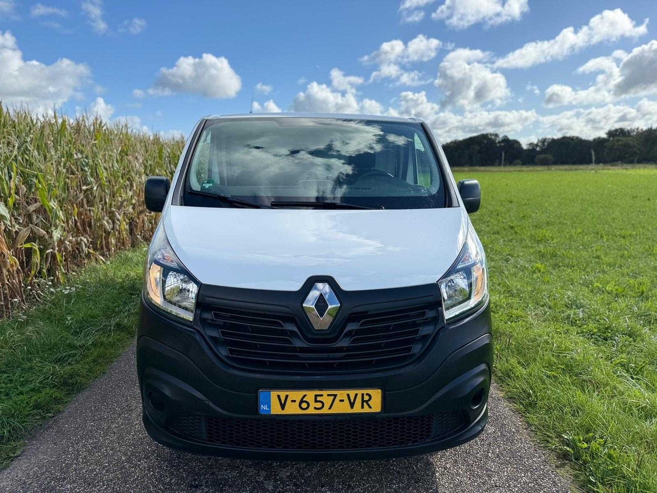 RENAULT - TRAFIC - 1.6 DCI T27 L1H1 COM - V-657-VR - Van: picture 2 RENAULT - TRAFIC - 1.6 DCI T27 L1H1 COM - V-657-VR - Van: picture 2