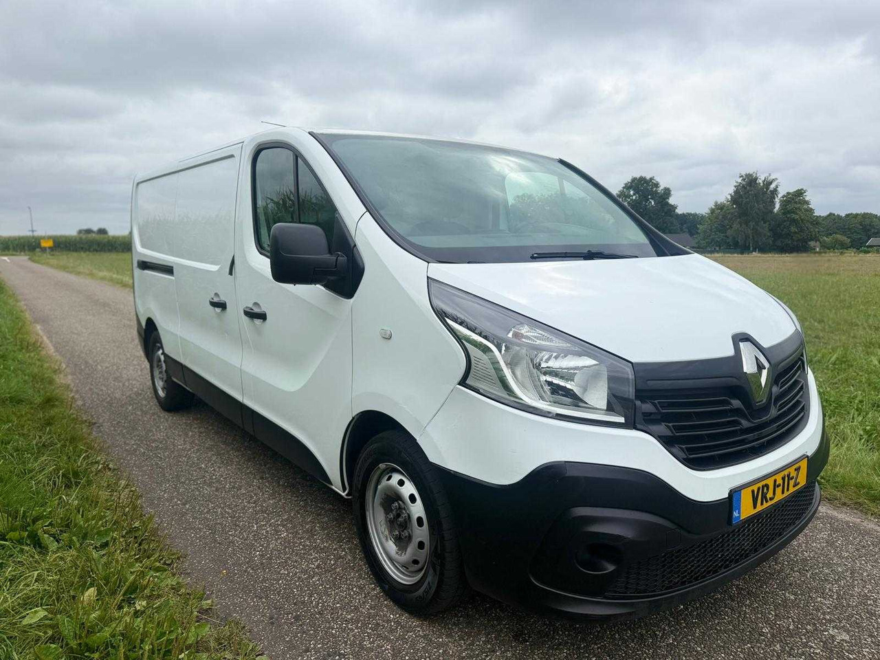RENAULT - TRAFIC - 1.6 DCI T29 L2H1 GÉN - COMMERCIAL VEHICLE - VRJ-11-Z - Van: picture 5 RENAULT - TRAFIC - 1.6 DCI T29 L2H1 GÉN - COMMERCIAL VEHICLE - VRJ-11-Z - Van: picture 5