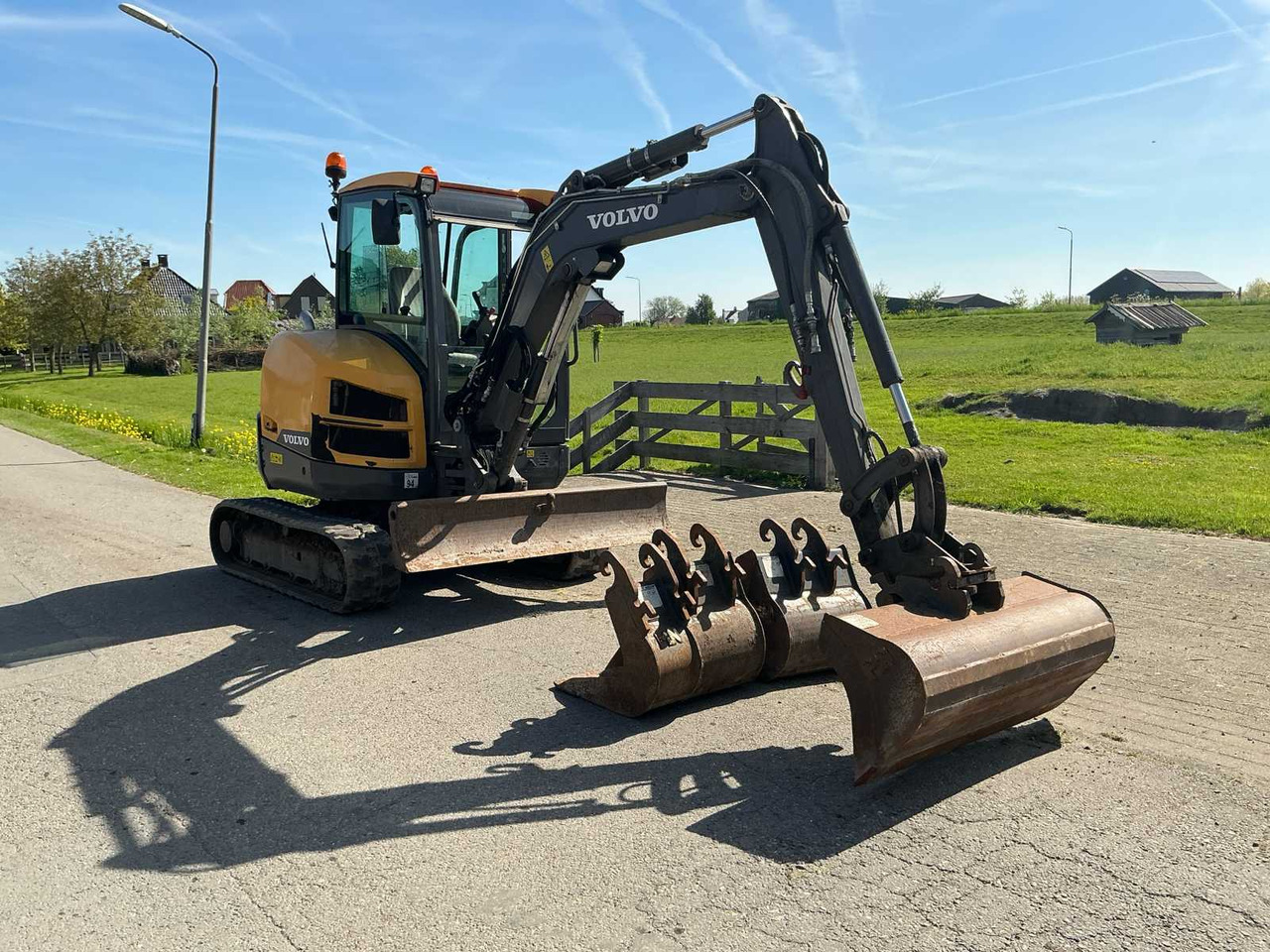 Volvo ECR35D - Crawler excavator: picture 3 Volvo ECR35D - Crawler excavator: picture 3