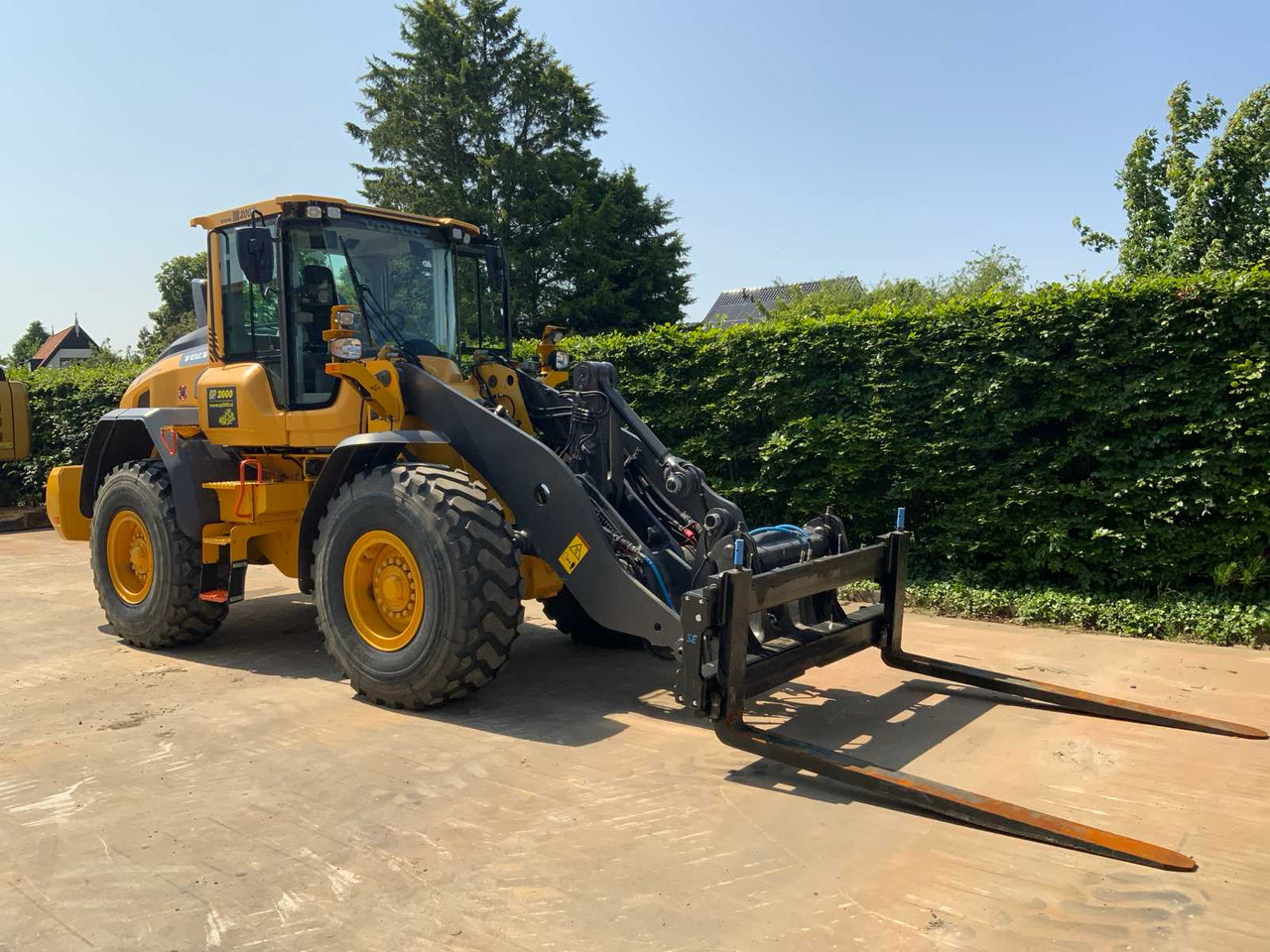Volvo L70H - Wheel loader: picture 2 Volvo L70H - Wheel loader: picture 2