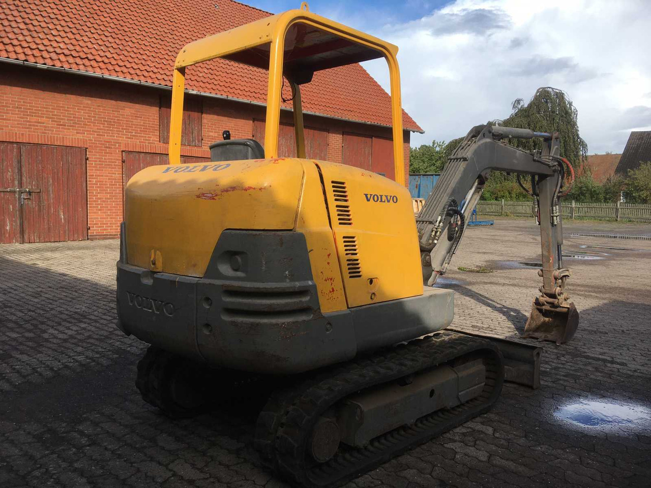 Volvo VOLVO ECR28 CRAWLER EXCAVATOR - Crawler excavator: picture 2 Volvo VOLVO ECR28 CRAWLER EXCAVATOR - Crawler excavator: picture 2
