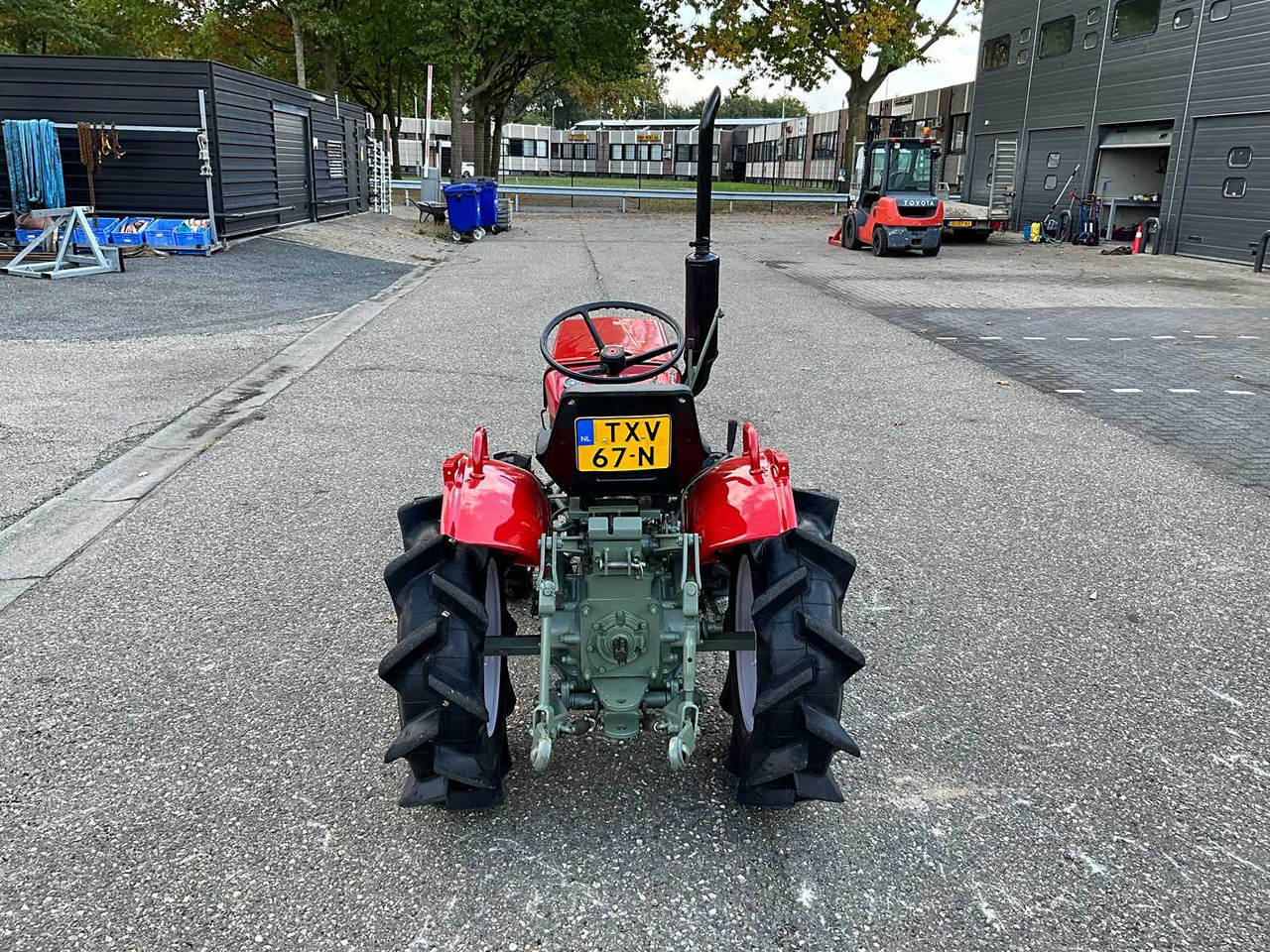 Yanmar YM1300D - Compact tractor: picture 4 Yanmar YM1300D - Compact tractor: picture 4