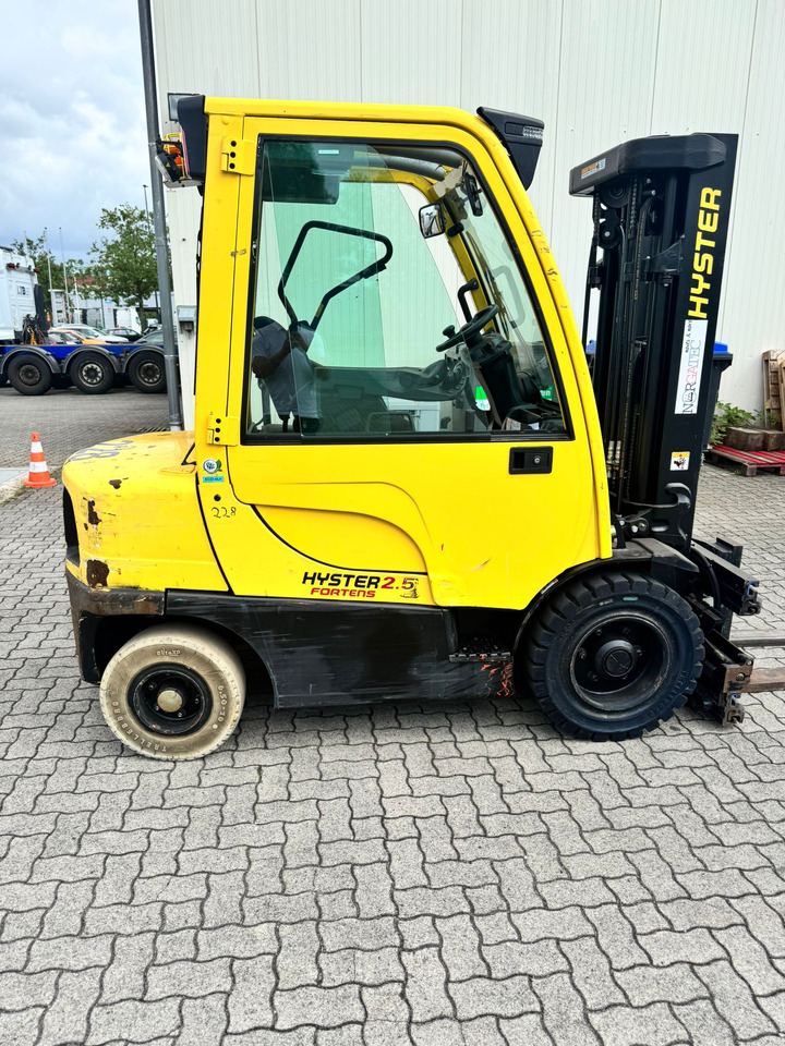 Hyster H2.5FT - Diesel forklift: picture 1 Hyster H2.5FT - Diesel forklift: picture 1