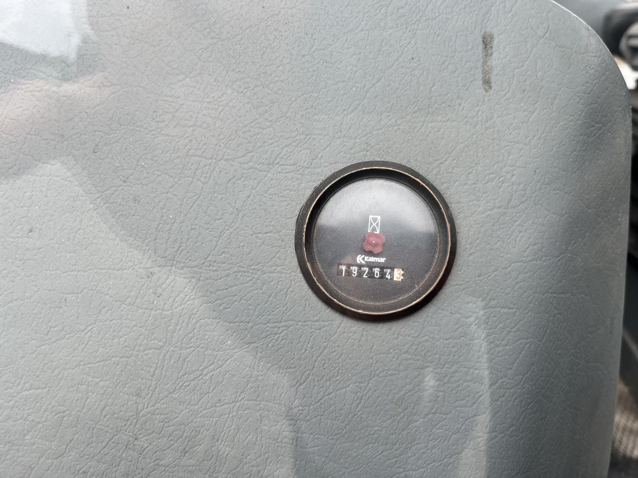 Kalmar DCD90-6 - Diesel forklift: picture 5 Kalmar DCD90-6 - Diesel forklift: picture 5