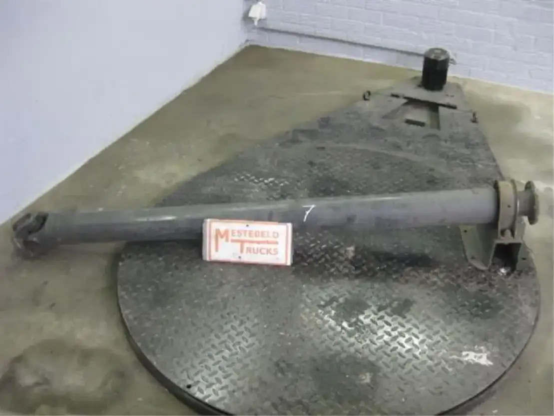 DAF CF 65 Tussenas - Drive shaft for Truck: picture 1 DAF CF 65 Tussenas - Drive shaft for Truck: picture 1