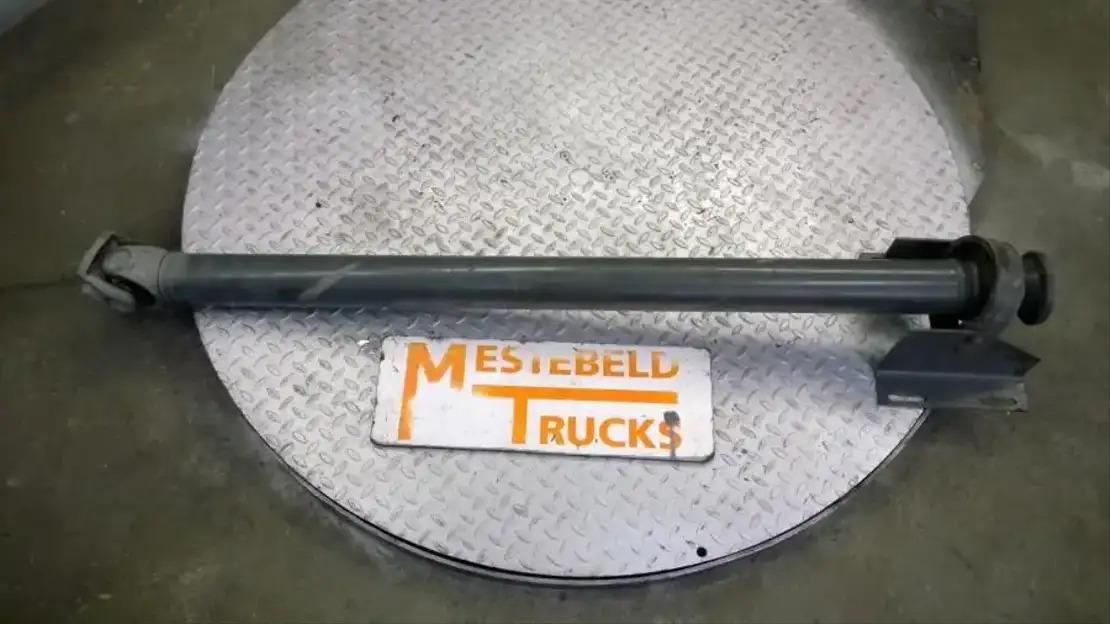 Mercedes-Benz Aandrijfas - Drive shaft for Truck: picture 1 Mercedes-Benz Aandrijfas - Drive shaft for Truck: picture 1
