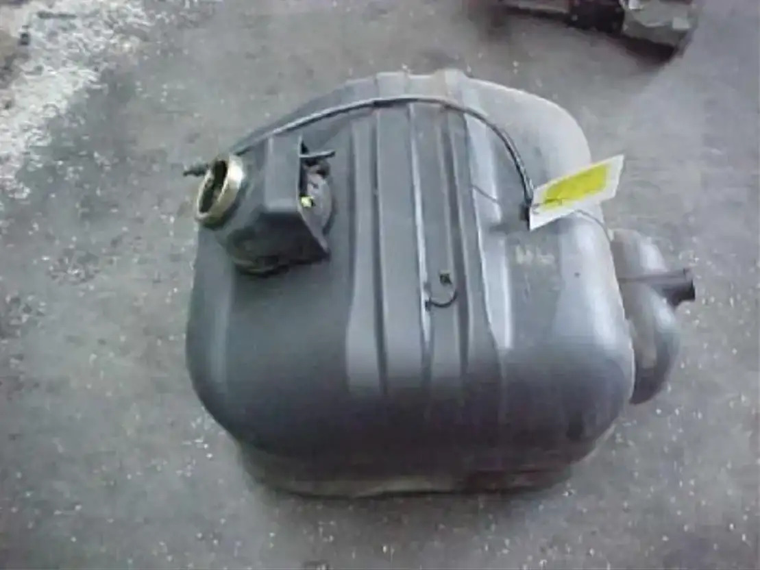 Mercedes-Benz MB 815 Atego Brandstoftank  - Frame/ Chassis for Truck: picture 1 Mercedes-Benz MB 815 Atego Brandstoftank  - Frame/ Chassis for Truck: picture 1