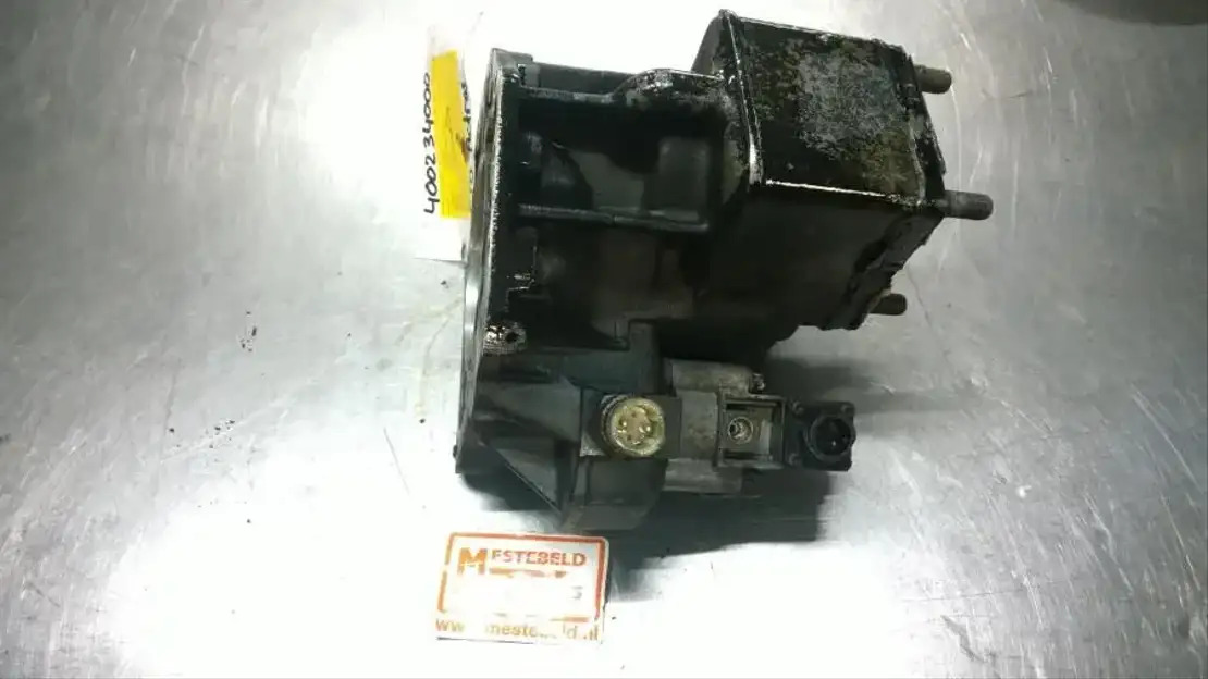 Mercedes-Benz PTO G 210 EPS - Hydraulics for Truck: picture 1 Mercedes-Benz PTO G 210 EPS - Hydraulics for Truck: picture 1