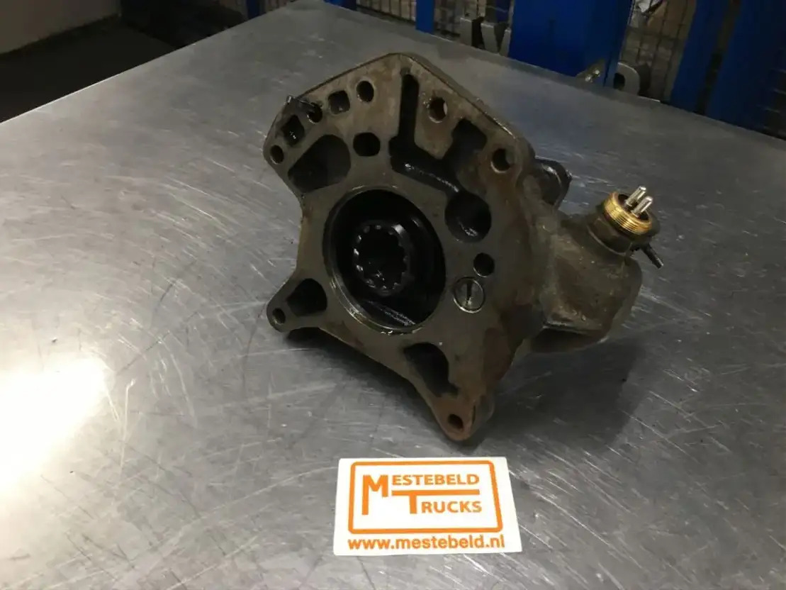 Mercedes-Benz PTO - Hydraulics for Truck: picture 2 Mercedes-Benz PTO - Hydraulics for Truck: picture 2