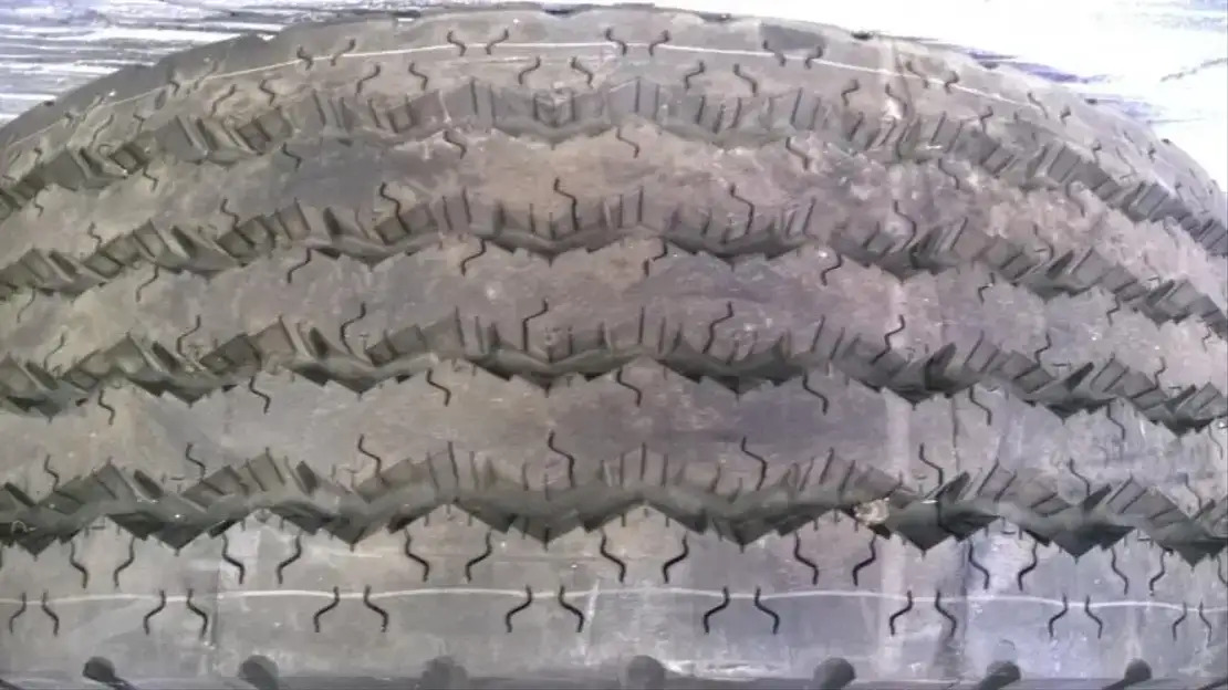 Michelin Band met velg - Tire for Truck: picture 2 Michelin Band met velg - Tire for Truck: picture 2