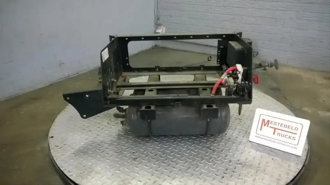 Renault Accubak - Frame/ Chassis for Truck: picture 1 Renault Accubak - Frame/ Chassis for Truck: picture 1