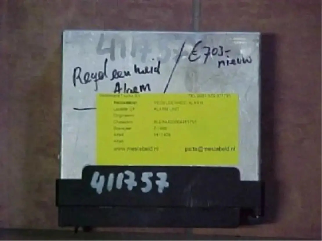 Scania R egeleenheid alarm - Electrical system for Truck: picture 1 Scania R egeleenheid alarm - Electrical system for Truck: picture 1