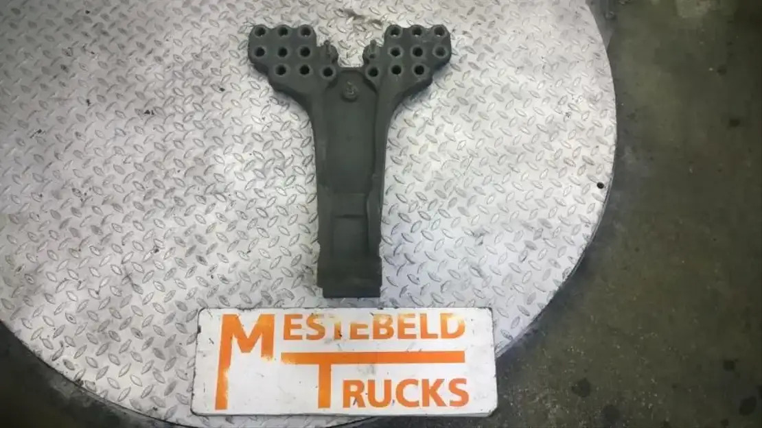 Scania Veersteun - Frame/ Chassis for Truck: picture 1 Scania Veersteun - Frame/ Chassis for Truck: picture 1