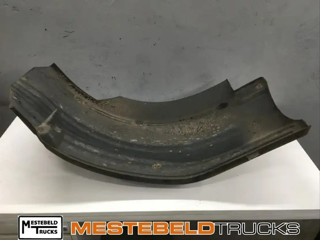 Volvo Spatscherm RV - Cab and interior for Truck: picture 1 Volvo Spatscherm RV - Cab and interior for Truck: picture 1