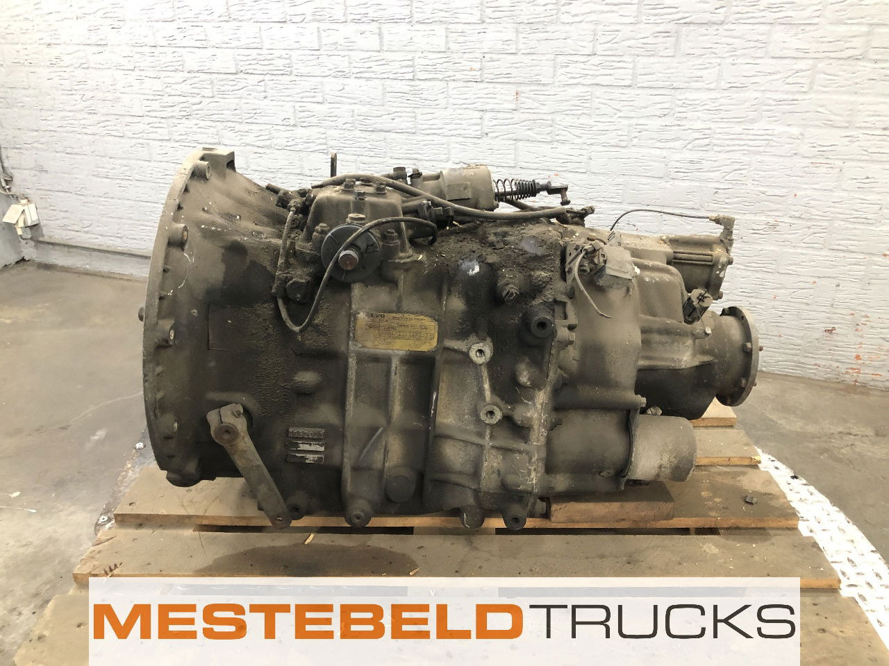 Volvo Versnellingsbak R1000 FL7 - Gearbox and parts for Truck: picture 3 Volvo Versnellingsbak R1000 FL7 - Gearbox and parts for Truck: picture 3