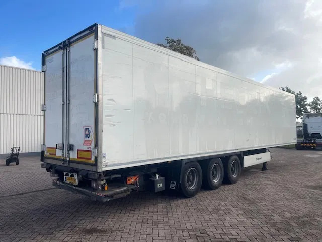 Krone CARRIER VECTOR 1950 3 AXELS - Refrigerator semi-trailer: picture 2 Krone CARRIER VECTOR 1950 3 AXELS - Refrigerator semi-trailer: picture 2