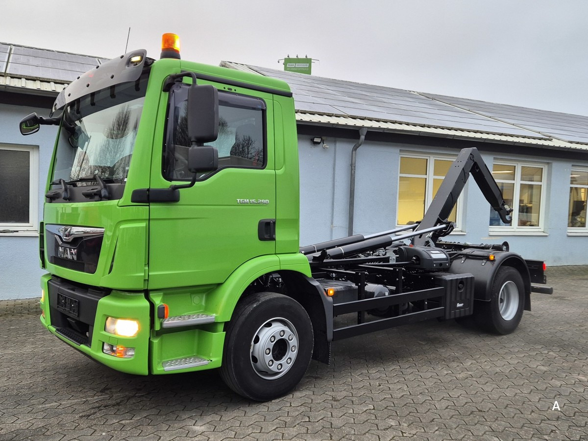 MAN TGM 15.290 BL Aut. Abrollkipper AHK - Hook lift truck: picture 3 MAN TGM 15.290 BL Aut. Abrollkipper AHK - Hook lift truck: picture 3